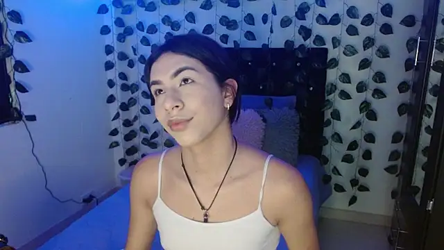 Snapshot of Lyaa_Cute chatting on 03/22/25, 04:26 Lyaa Cute online show from 03/22/25, 04:26