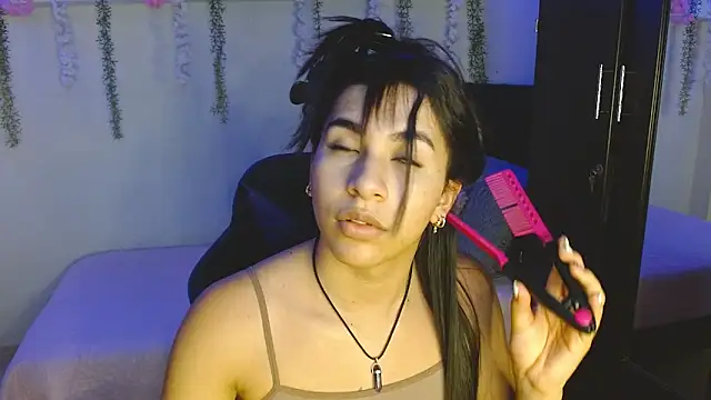 Lyaa Cute online show from 04/08/26, 02:46