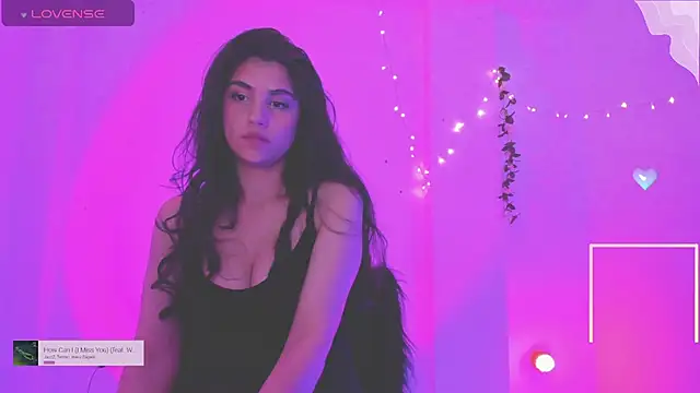 Gia Blair online show from 05/12/26, 05:08