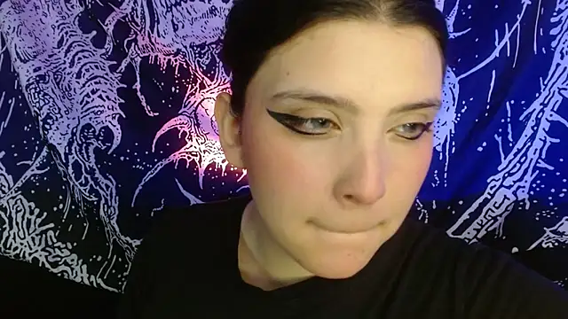 mikaskullcs online show from 12/03/25, 09:47