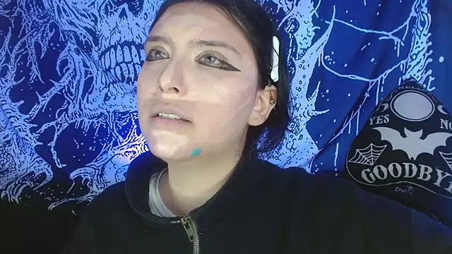 Snapshot of mikaskullcs chatting on 10/01/25, 04:39 mikaskullcs online show from 10/01/25, 04:39