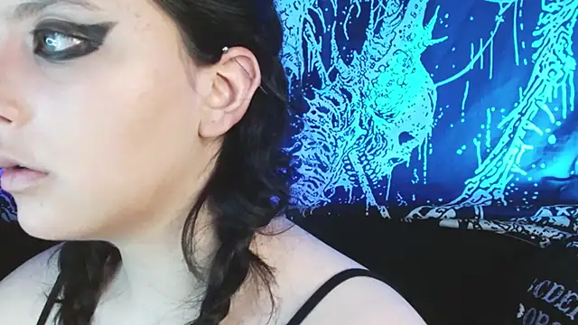 mikaskullcs online show from 11/13/25, 09:19