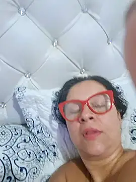 Amadamilf1980 online show from 10/20/25, 04:36