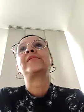 Amadamilf1980 online show from 04/20/26, 02:40
