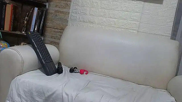 Amadamilf1980 online show from 05/30/26, 08:36