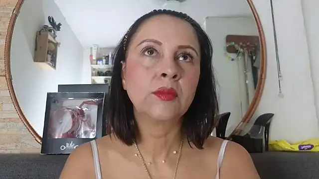 Amadamilf1980 online show from 11/07/25, 04:00