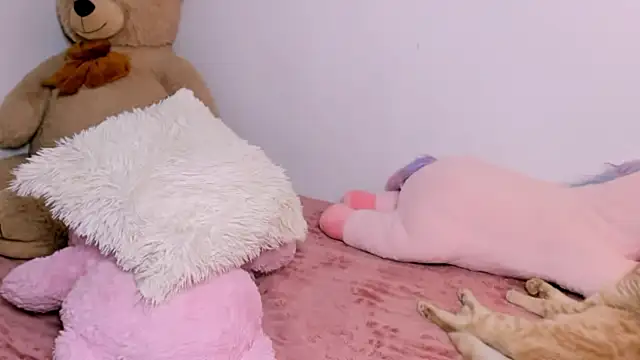 BritanyLin   online show from 02/04/26, 04:18