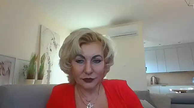 Snapshot of GabrielleTrue chatting on 03/22/25, 03:20 GabrielleTrue online show from 03/22/25, 03:20