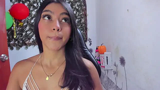 Sarahbrowm  online show from 10/29/25, 07:46