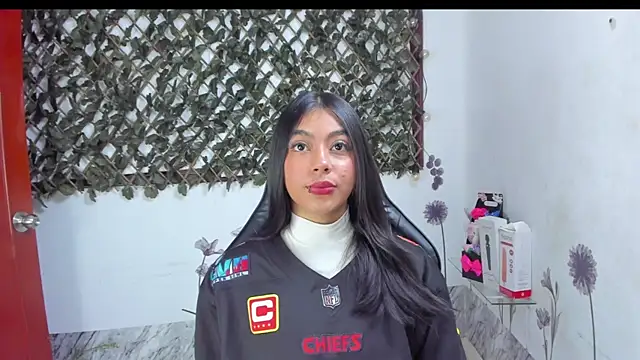 Sarahbrowm  online show from 11/21/25, 09:58