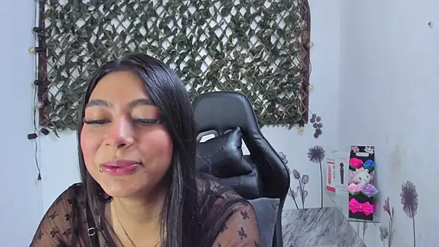 Sarahbrowm  online show from 10/21/25, 07:02