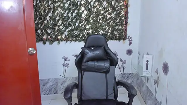 Sarahbrowm  online show from 09/23/25, 04:36