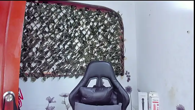 Sarahbrowm  online show from 10/07/25, 06:09