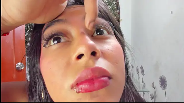 Sarahbrowm  online show from 09/28/25, 07:54