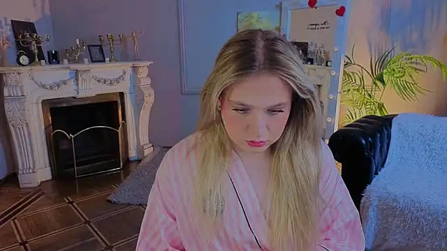 Snapshot of Jes_Solar chatting on 04/08/26, 10:22 Jes Solar online show from 04/08/26, 10:22