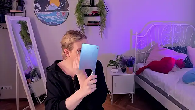 Jes Solar online show from 10/07/25, 12:06