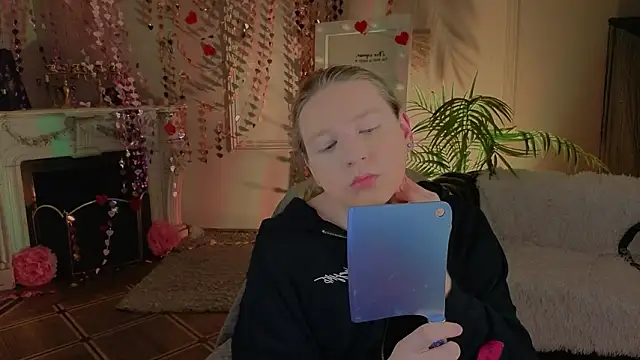 Snapshot of Jes_Solar chatting on 03/03/26, 10:17 Jes Solar online show from 03/03/26, 10:17