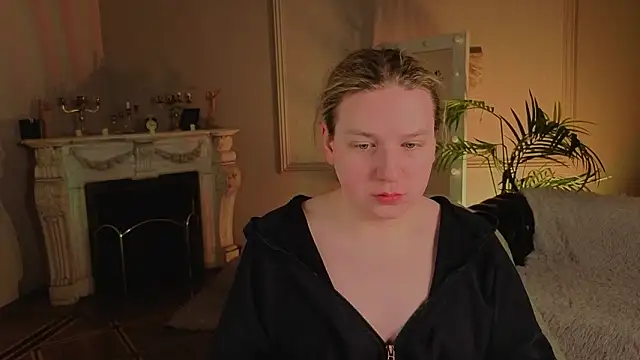 Snapshot of Jes_Solar chatting on 02/04/26, 09:43 Jes Solar online show from 02/04/26, 09:43