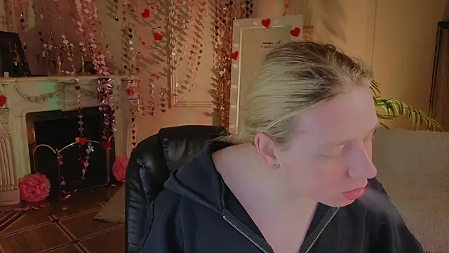 Snapshot of Jes_Solar chatting on 02/28/26, 10:09 Jes Solar online show from 02/28/26, 10:09