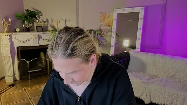 Jes Solar online show from 11/06/25, 10:03