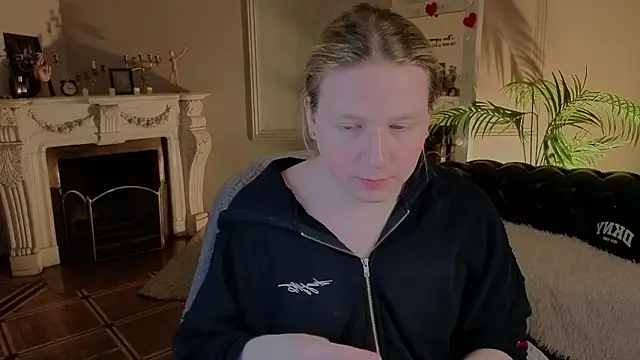 Snapshot of Jes_Solar chatting on 03/09/26, 06:00 Jes Solar online show from 03/09/26, 06:00