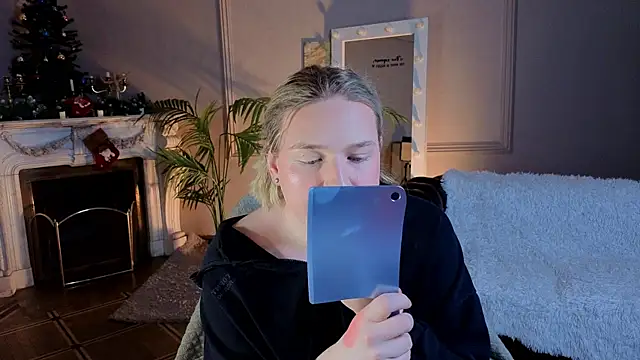 Snapshot of Jes_Solar chatting on 01/10/26, 10:05 Jes Solar online show from 01/10/26, 10:05