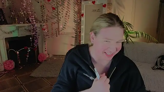 Snapshot of Jes_Solar chatting on 03/01/26, 10:10 Jes Solar online show from 03/01/26, 10:10