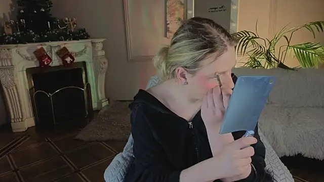 Jes Solar online show from 12/17/25, 10:04