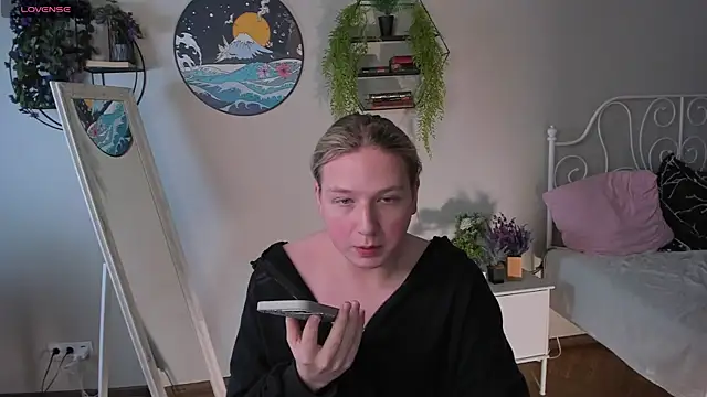 Jes Solar online show from 10/14/25, 02:28