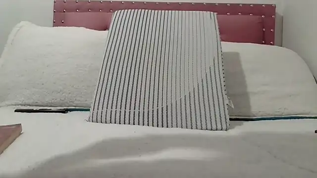 Valeriana00 online show from 10/01/25, 07:40