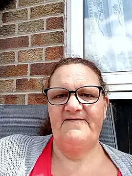 MissQueenBeex online show from 06/08/26, 01:00