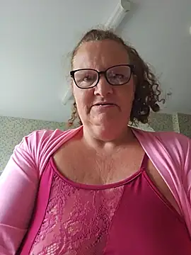 MissQueenBeex online show from 07/04/26, 07:48