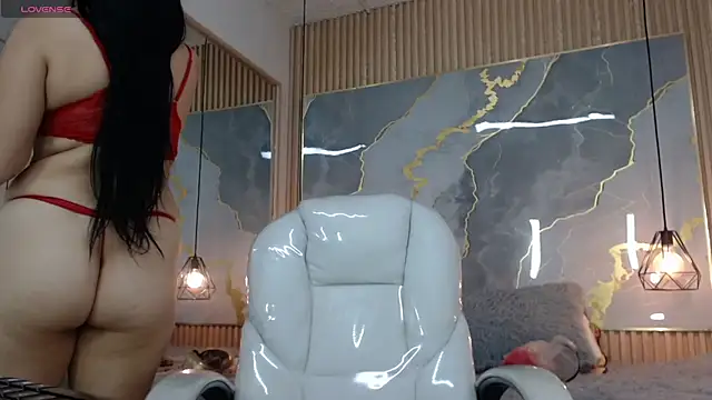 Snapshot of nei_girl chatting on 02/17/26, 11:40 nei girl online show from 02/17/26, 11:40