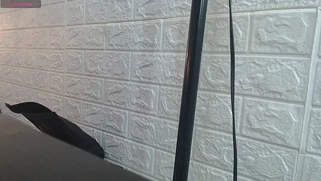 nei girl online show from 11/28/25, 11:32