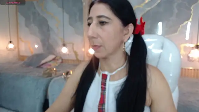 nei girl online show from 03/09/26, 11:58