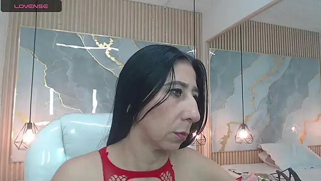 nei girl online show from 10/28/25, 11:31