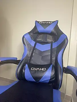 Snapshot of taimara_1 chatting on 01/16/26, 08:35 taimara 1 online show from 01/16/26, 08:35