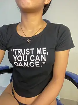 Snapshot of taimara_1 chatting on 02/06/26, 09:44 taimara 1 online show from 02/06/26, 09:44