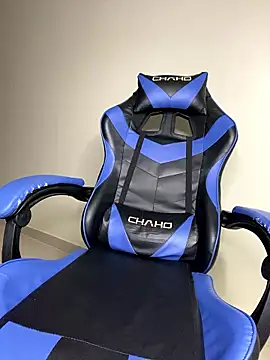 Snapshot of taimara_1 chatting on 01/17/26, 08:12 taimara 1 online show from 01/17/26, 08:12