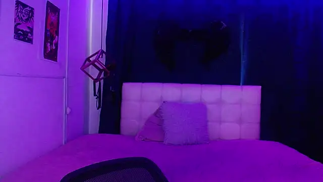 goth minerva online show from 10/27/25, 01:56