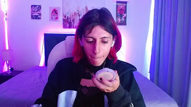 goth minerva online show from 12/17/25, 01:27