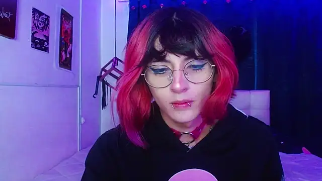 goth minerva online show from 11/04/25, 01:15