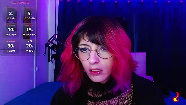 goth minerva online show from 10/31/25, 01:08