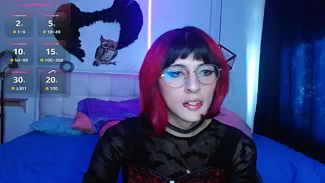 Snapshot of goth_minerva chatting on 09/25/25, 02:01 goth minerva online show from 09/25/25, 02:01
