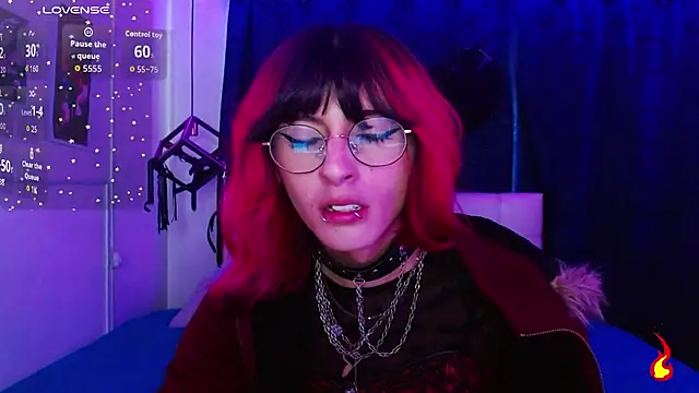 goth minerva online show from 11/10/25, 01:16