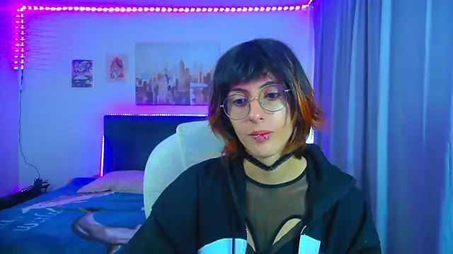 Snapshot of goth_minerva chatting on 05/25/26, 01:32 goth minerva online show from 05/25/26, 01:32