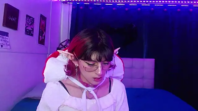 goth minerva online show from 10/28/25, 01:43