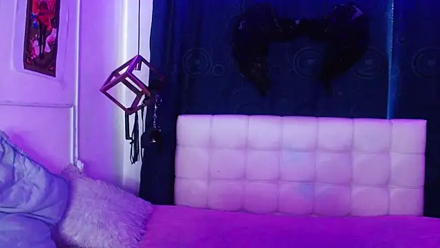 goth minerva online show from 10/25/25, 01:45