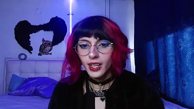 Snapshot of goth_minerva chatting on 10/03/25, 01:45 goth minerva online show from 10/03/25, 01:45