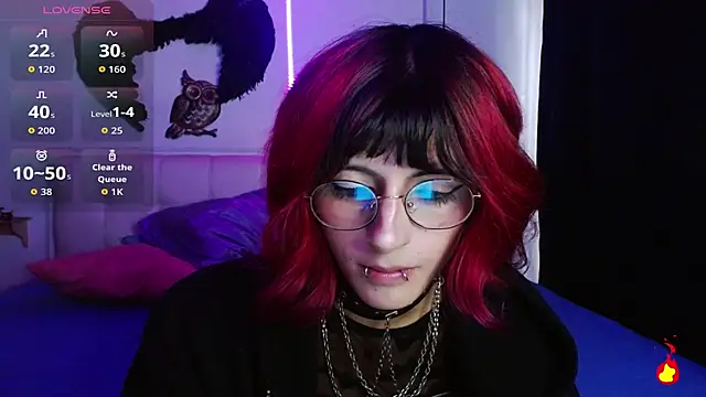 Snapshot of goth_minerva chatting on 10/07/25, 01:56 goth minerva online show from 10/07/25, 01:56